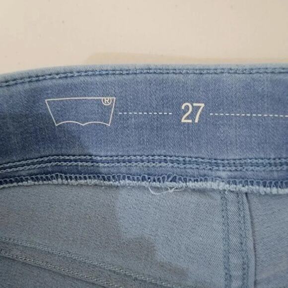 Levis High Rise Slim Leg Jeans Women Size 27 Light Wash Pull On Stretch - Picture 8 of 10